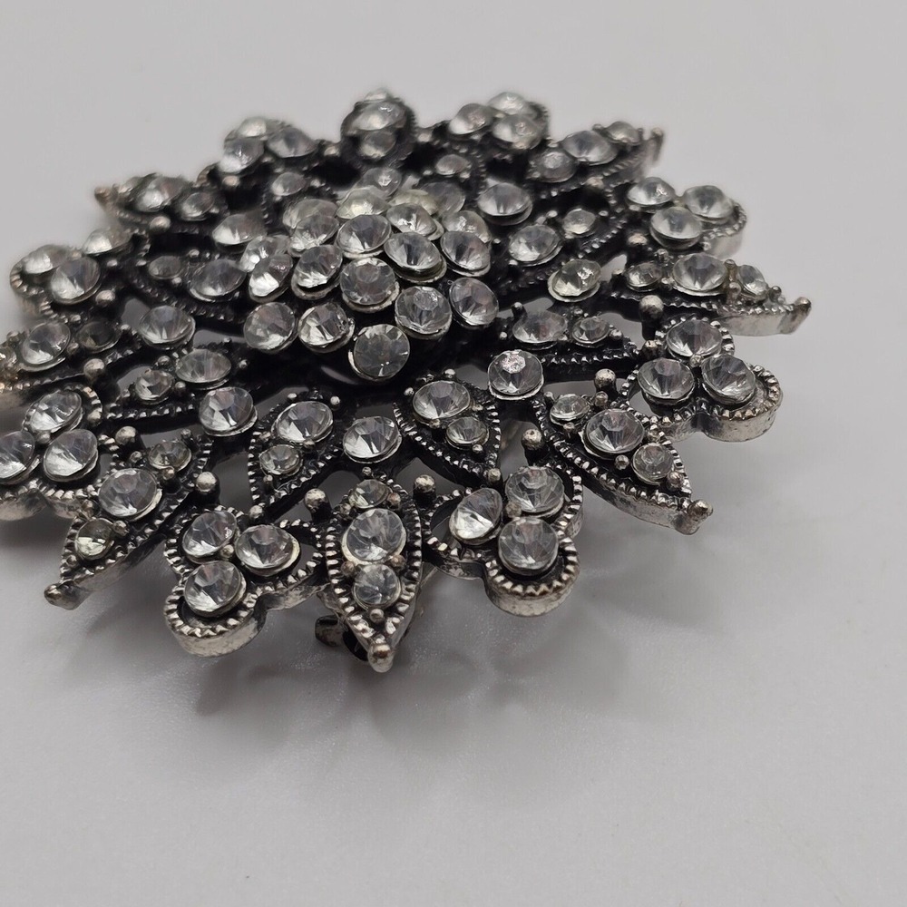 Vintage‎ Sunburst Brooch Women Silver Rhinestone Sparkling Statement - Picture 3 of 9